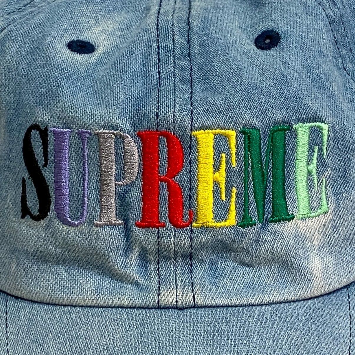卍