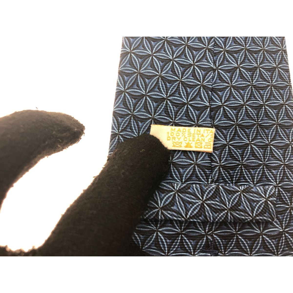 ▽▽BVLGARI ブルガリ メンズ ネクタイ シルク100％ 幾何学模様