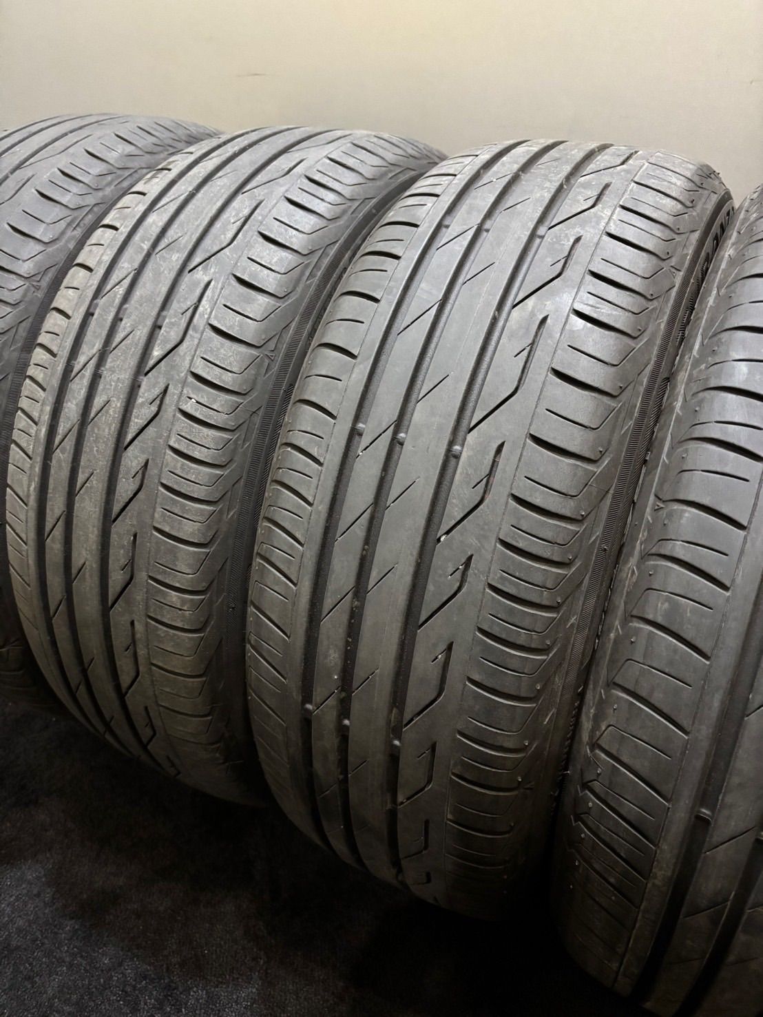 205|50R17 BRIDGESTONE|TURANZA T001 19年製 夏タイヤ サマータイヤ 4本 ブリヂストン インプレッサ オーラ イスト 南3-J180