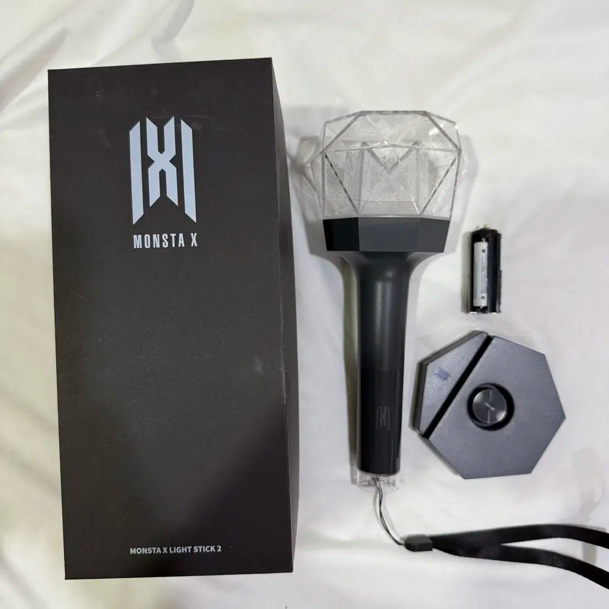 monsta x グッズ 84 monsta x グッズ 84 （SESSION. 「NECKSTRAP & MINIMAL LEDLIGHT