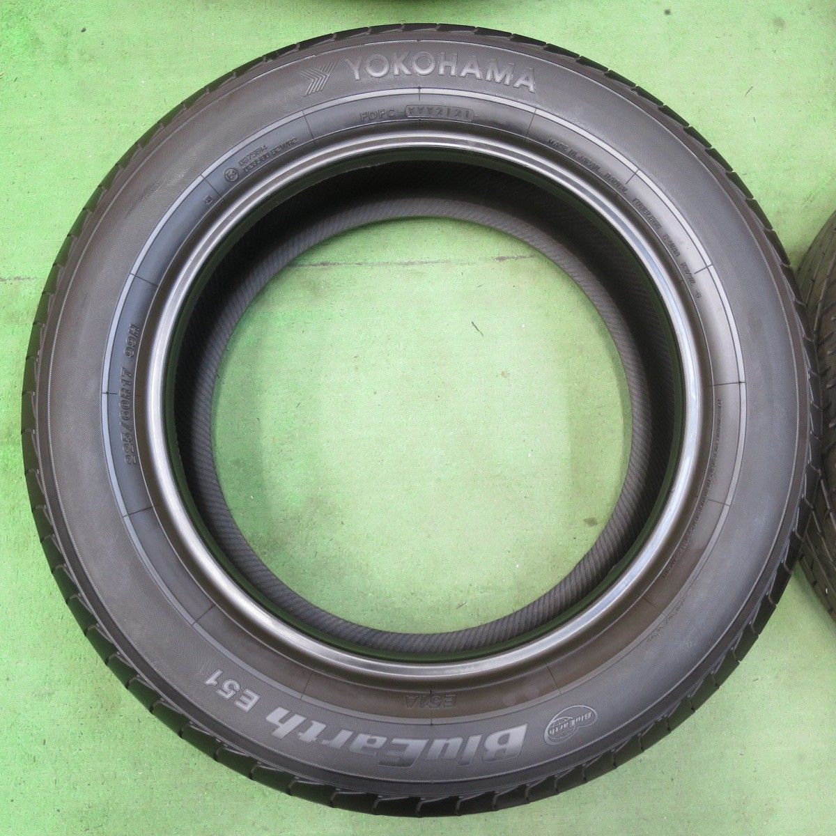 blue ヨコハマ ブルーアース 225/60R17 4本アルファード・ヴェル 