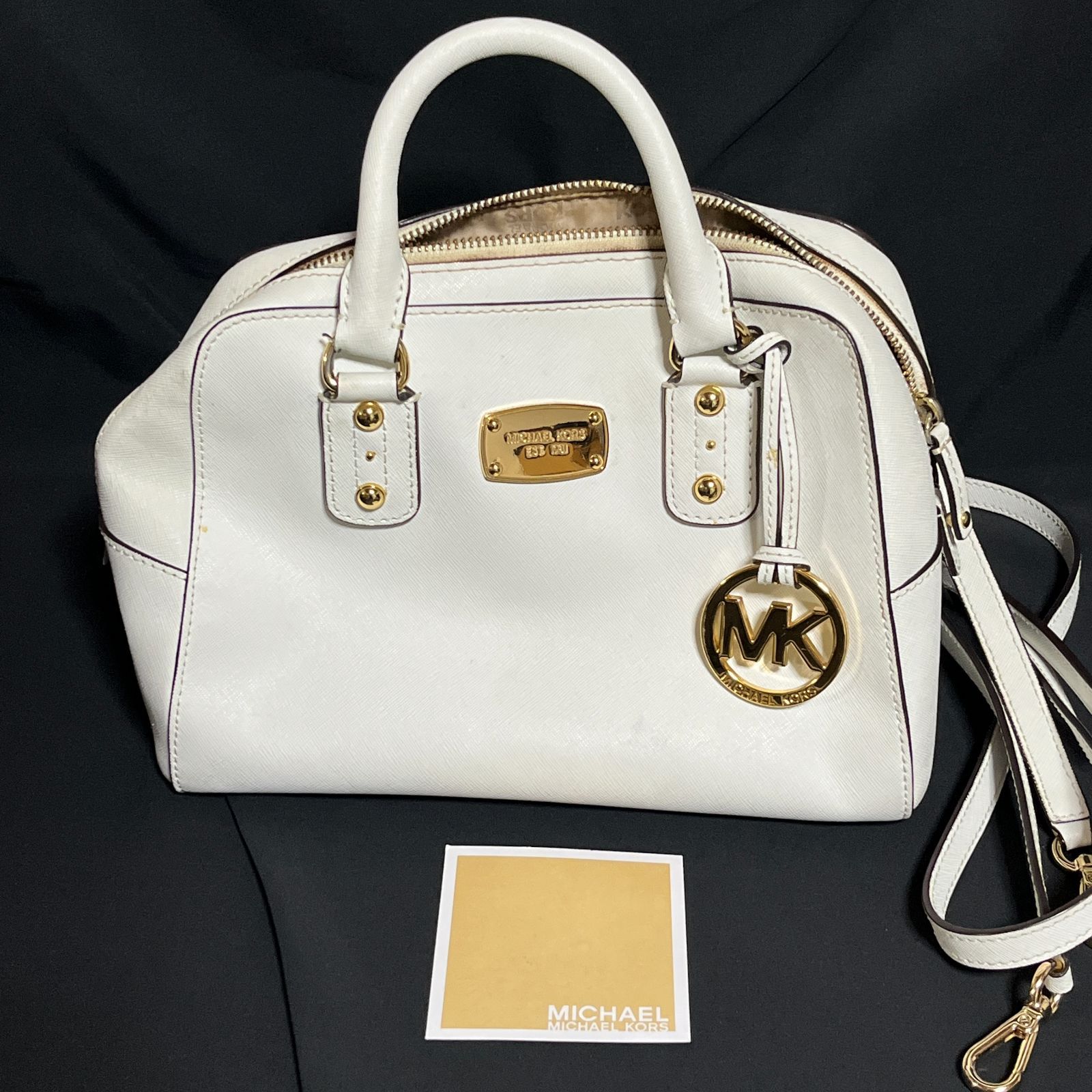 エミリアショルダーバッグ超美品 MICHAEL KORS ミエリア　ショルダーバッグ　MKロゴ ホワイト