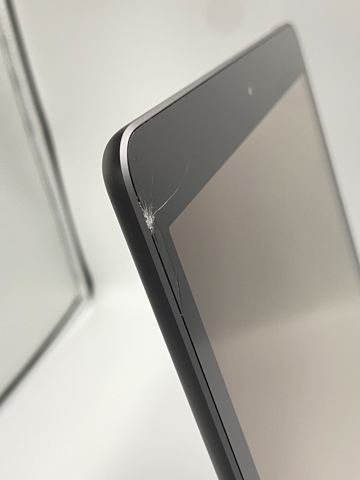 ジャンク品】iPad7 Wi-Fiモデル 32GB スペースグレイ