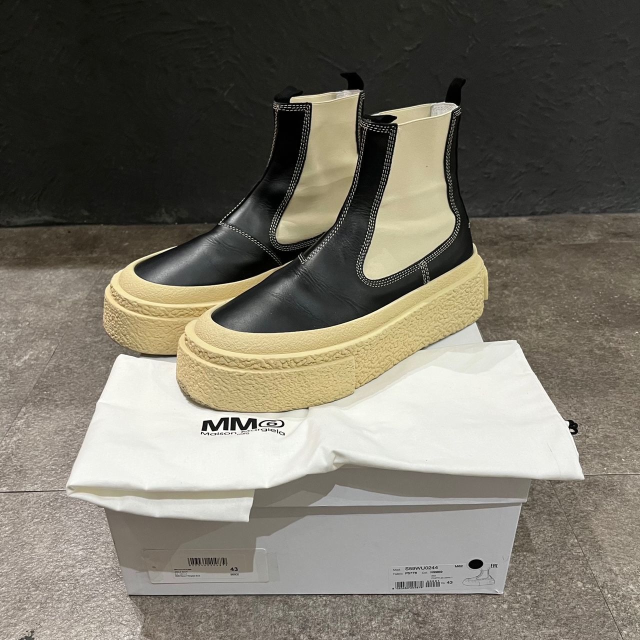 定価86900円 MM6 Maison Margiela ANKLE BOOTS 59WU0244 レザー  