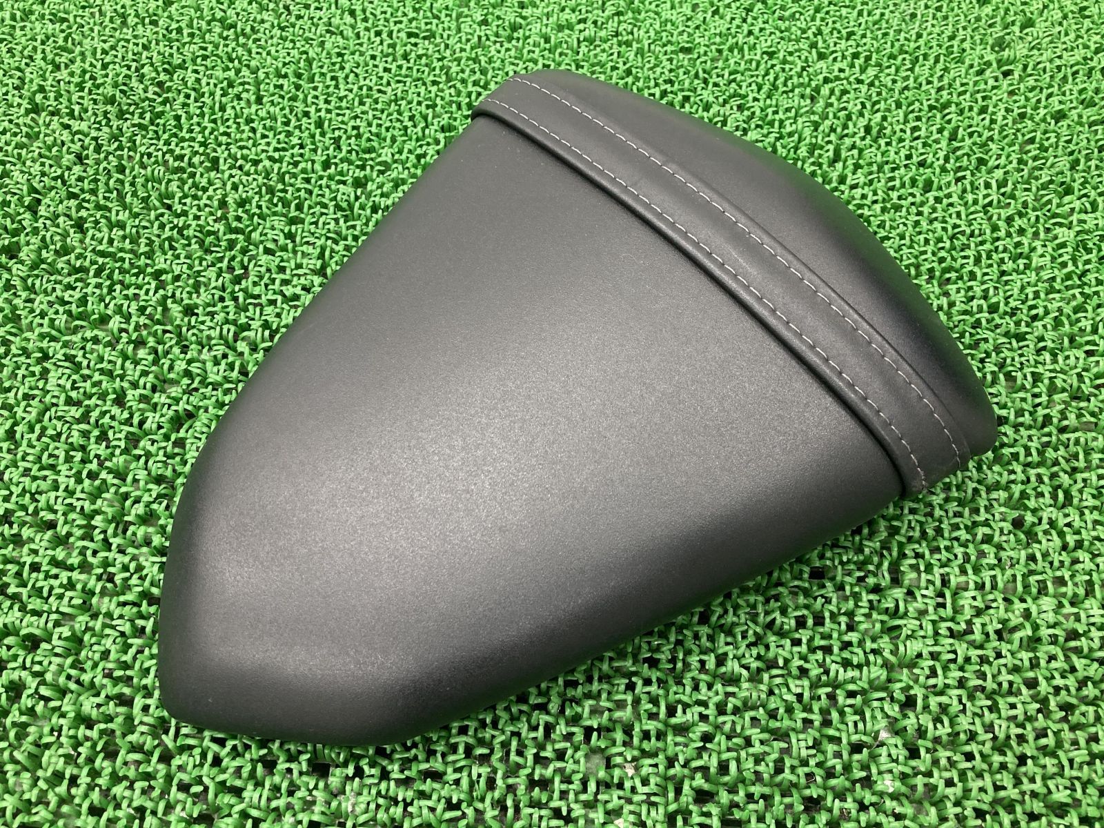 NINJA250 タンデムシート 53066-0393 カワサキ 純正 中古 バイク 部品 EX250L リアシート シートバンド コンディション良好 破れ無し