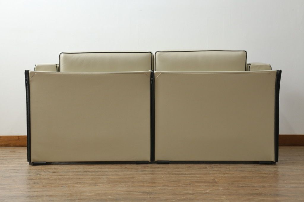 Cassina カッシーナ 2人掛けソファ 中古 展示品 超美品 405 DUC Cassina カッシーナ 2人掛けソファ 中古 展示品 超美品 405 DUC