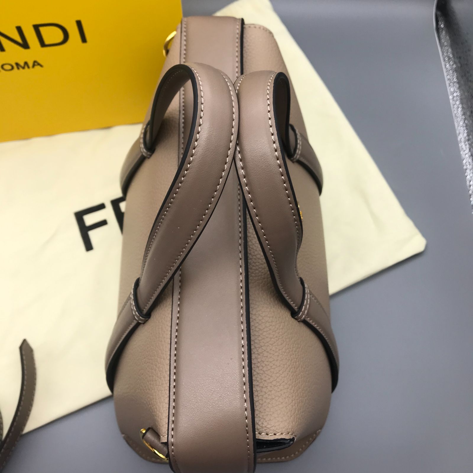 FENDI フェンディ ボストン ハンドバッグ ショルダーバッグ - メルカリ