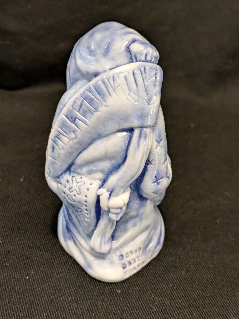 BlackBook Toy Monster Farm Dr.13 BL&WH Porcelain - メルカリ