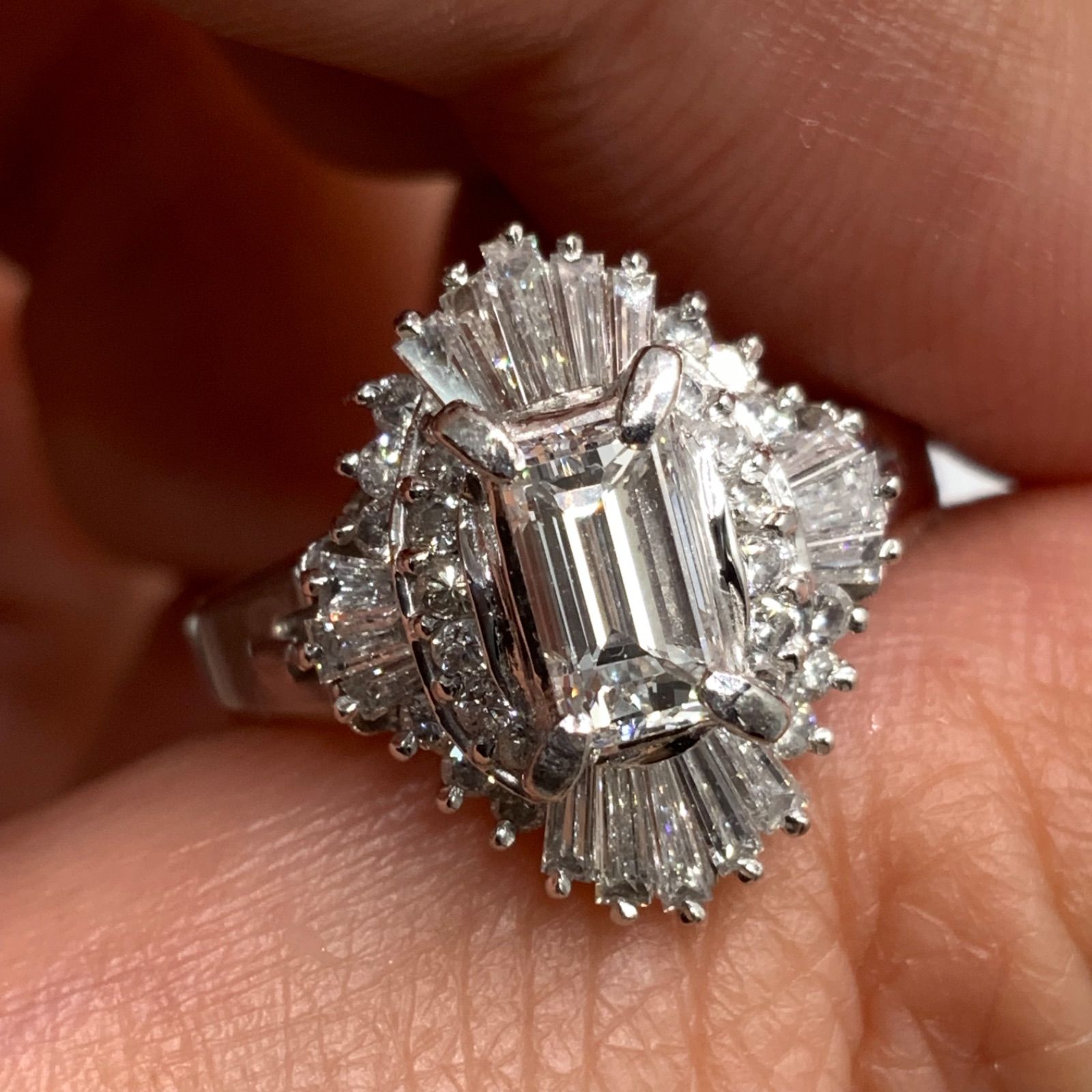 Pt900 プラチナ900 ダイヤモンドリング バゲットダイヤ 0.57ct 0.7ct