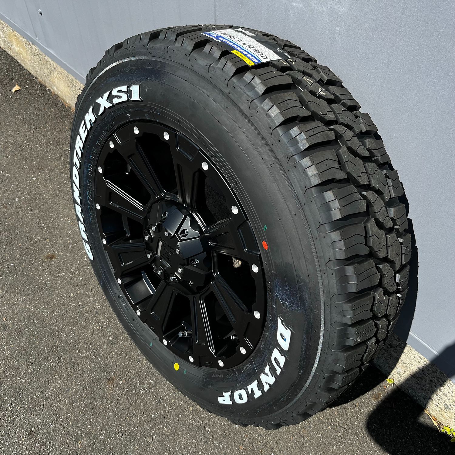 スタッドレスタイヤ 16インチ【デリカD5 プリウスα ステップワゴン