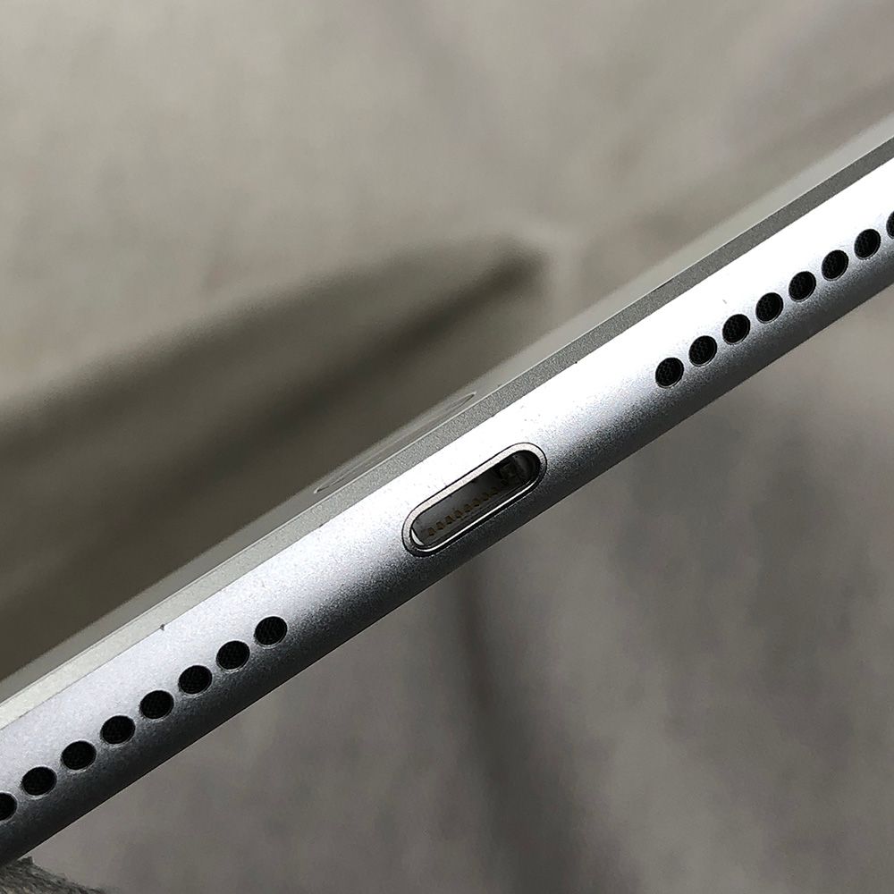【ジャンク品】Apple iPad（第7世代）シルバー 32GB iPad 第7世代 32GB WiFi SpaceGray ジャンク - メルカリ