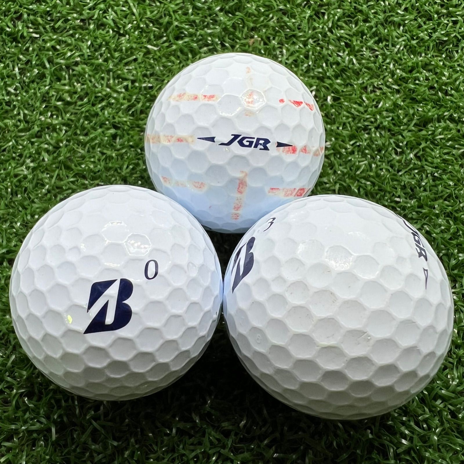 S140】Titleist PRO V1 黄 19年 ロストボール 24球 | www.darquer.fr