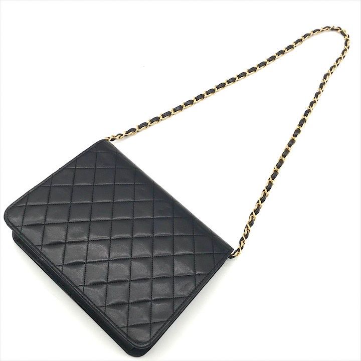 美品 CHANEL シャネル ココマーク マトラッセ ラムスキン プッシュ  