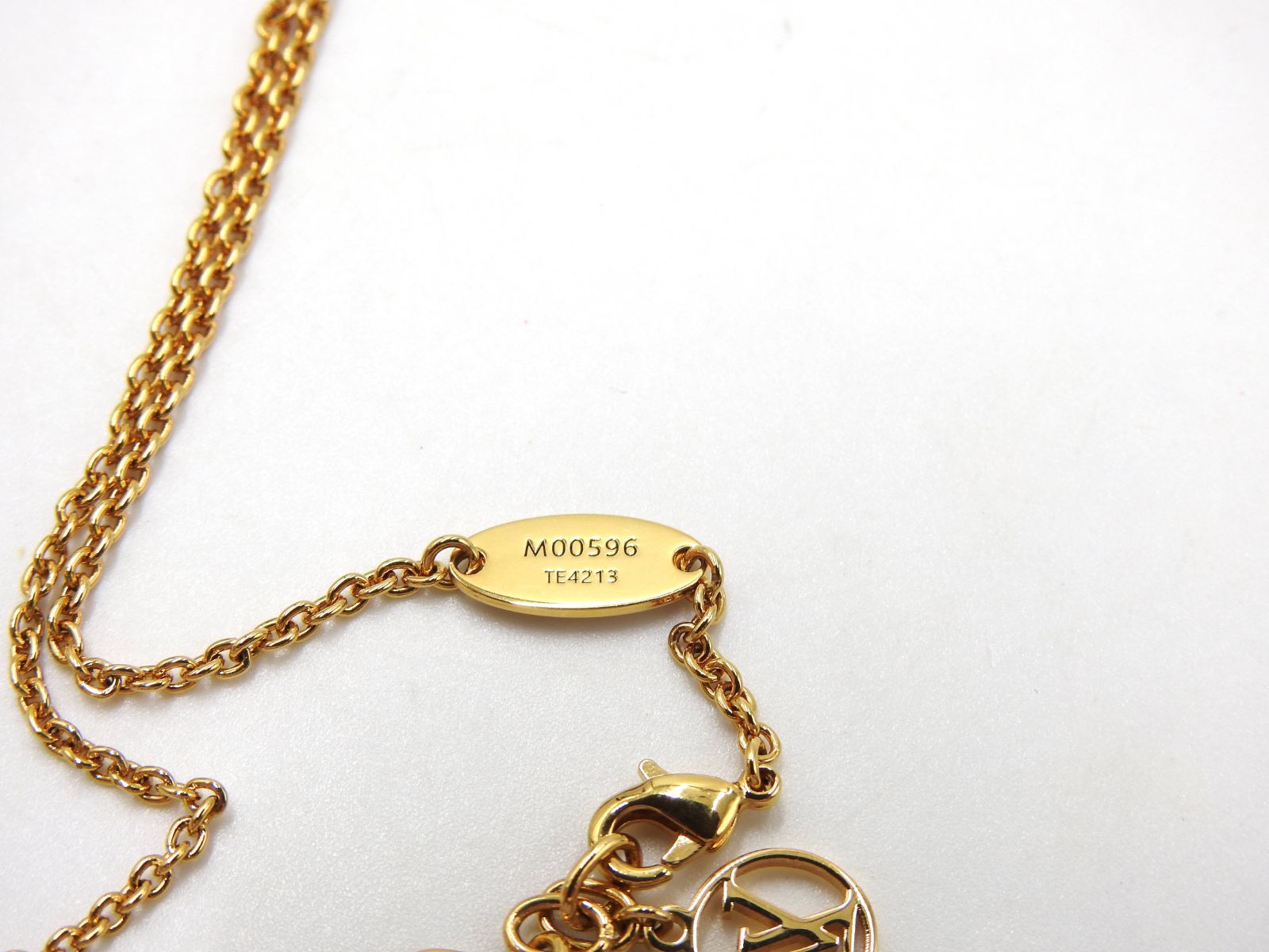 ルイヴィトン コリエ LV アイコニック ペンダント ネックレス GP  