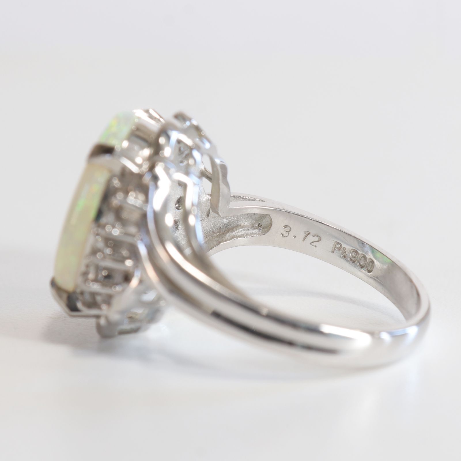 3.12ctホワイトオパール（ライトオパール）ダイヤモンド プラチナ  