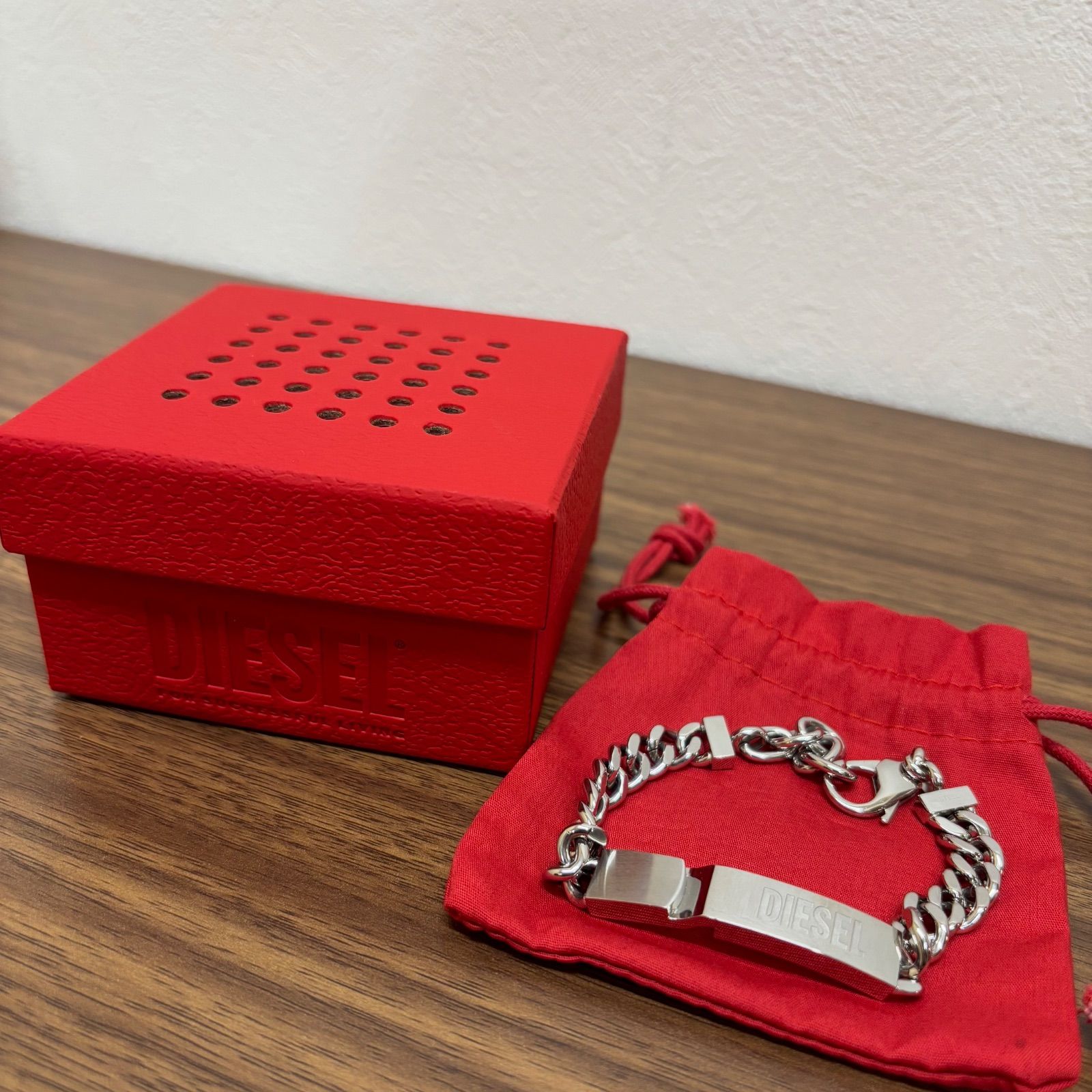 保存袋付き　DIESEL ディーゼル　バングル　ブレスレット ◎DIESEL ディーゼル ブレスレット メンズ バングル アクセサリー