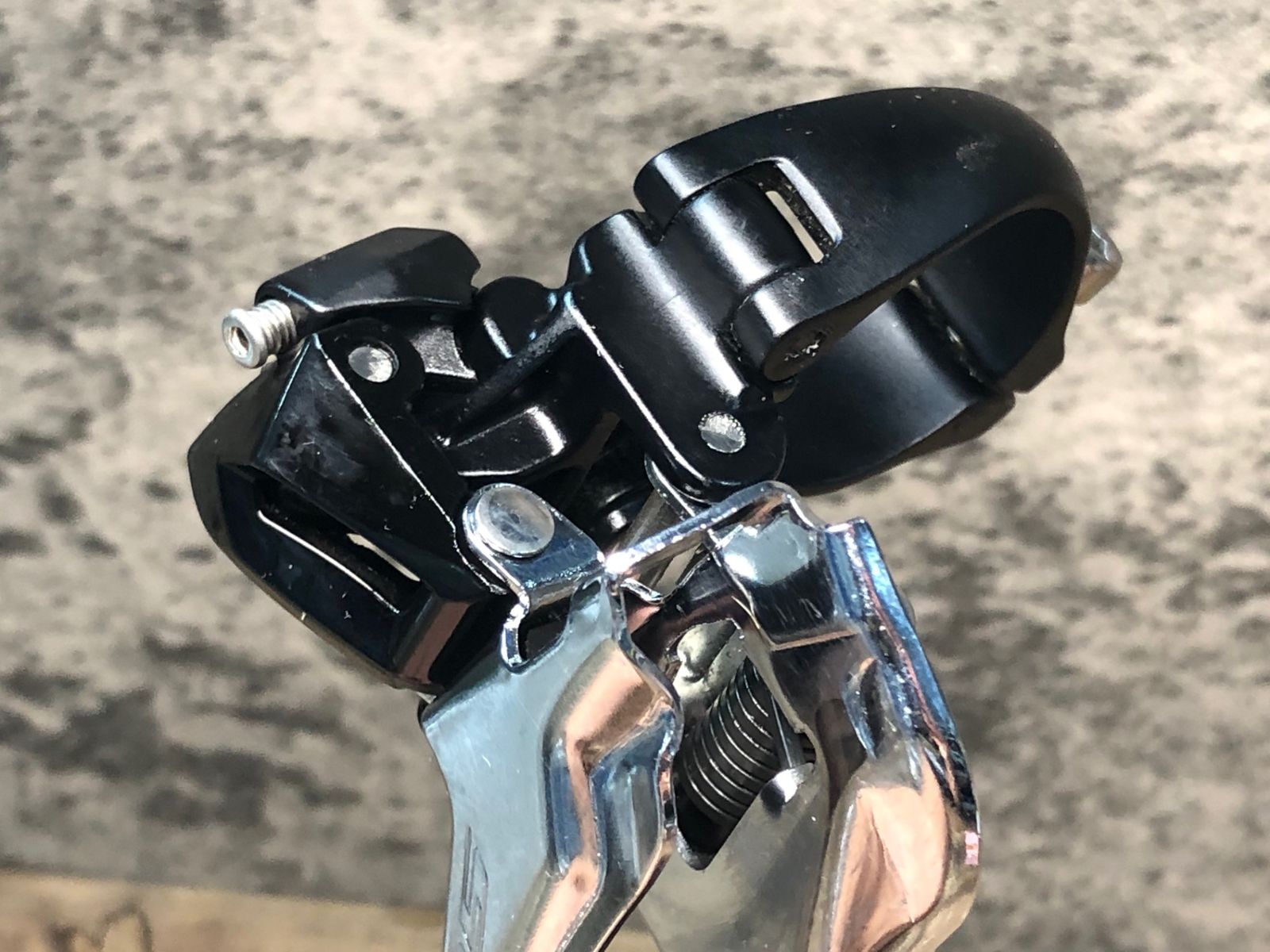 Shimano FD-P9150 フロントディレイラー Amazon | シマノ(SHIMANO) フロントディレイラー FD-A070 A