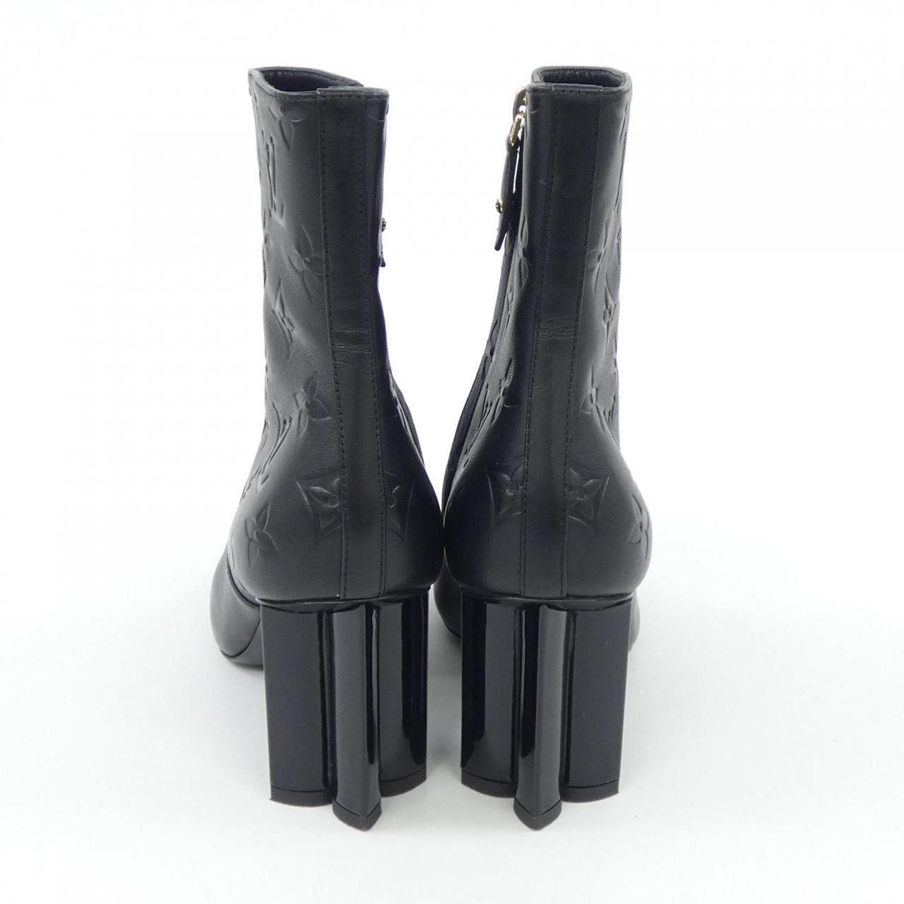  ルイヴィトン LOUIS VUITTON シルエットアンクルブーツ ブーツ その他 ブーツ