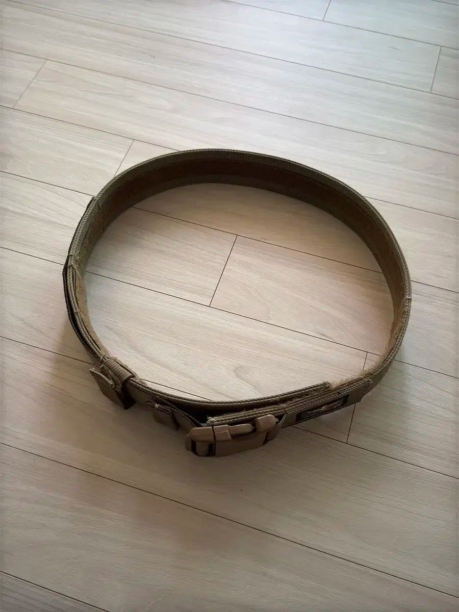 美品】 Jennifer Ouellett 黒 ベルベット リボン ヘアバンド ヘアバンド