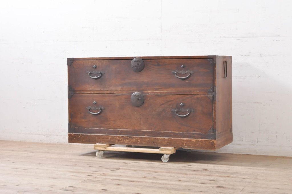 長持　五三桐家紋入り婚礼家具桐布団ダンス　昭和レトロ 婚礼家具・桐たんす｜商品情報｜神戸／大阪｜大丸インテリア館[ミュゼ