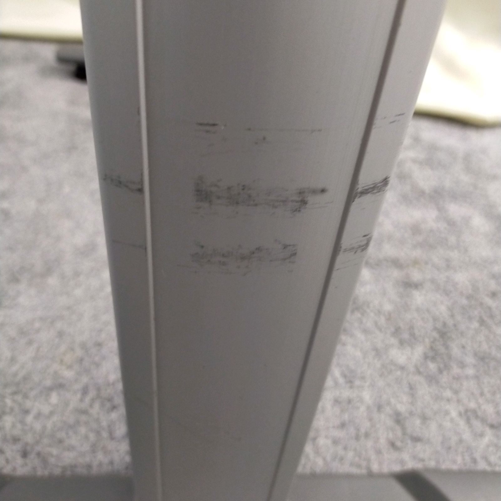 OT-13987 PARAMOUNT パラマウントベッド KF-1920 サイドテーブル ベッドサイドテーブル 介護テーブル 高さ調節可 天板|アイボリー 在宅介護 福祉用具 介護用品 洗浄|消毒済 介護