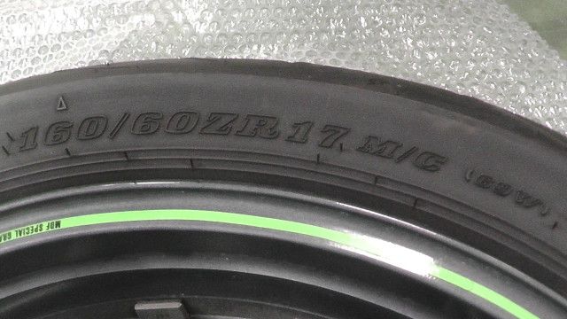 の リアホイール