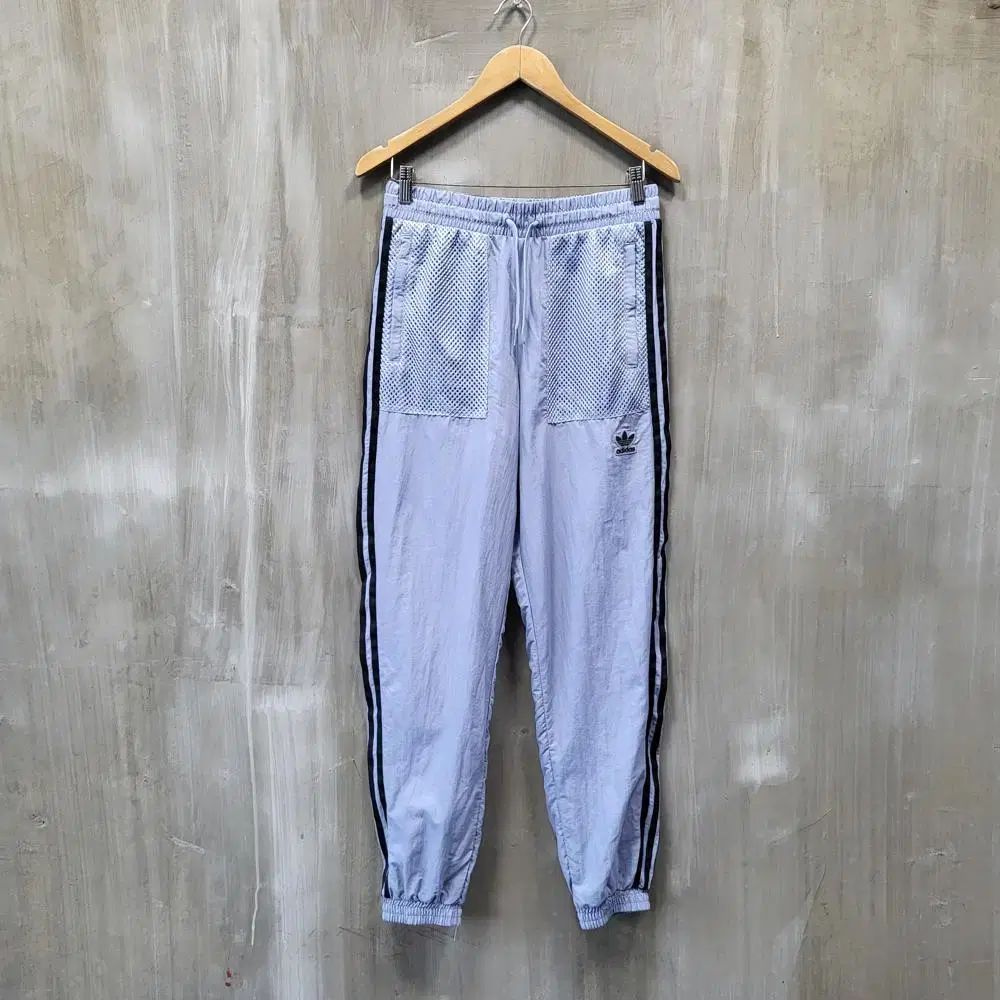 adidas アディダス ナイロン トレーニングパンツ|レディース 28 ー 30 インチ | B148 |