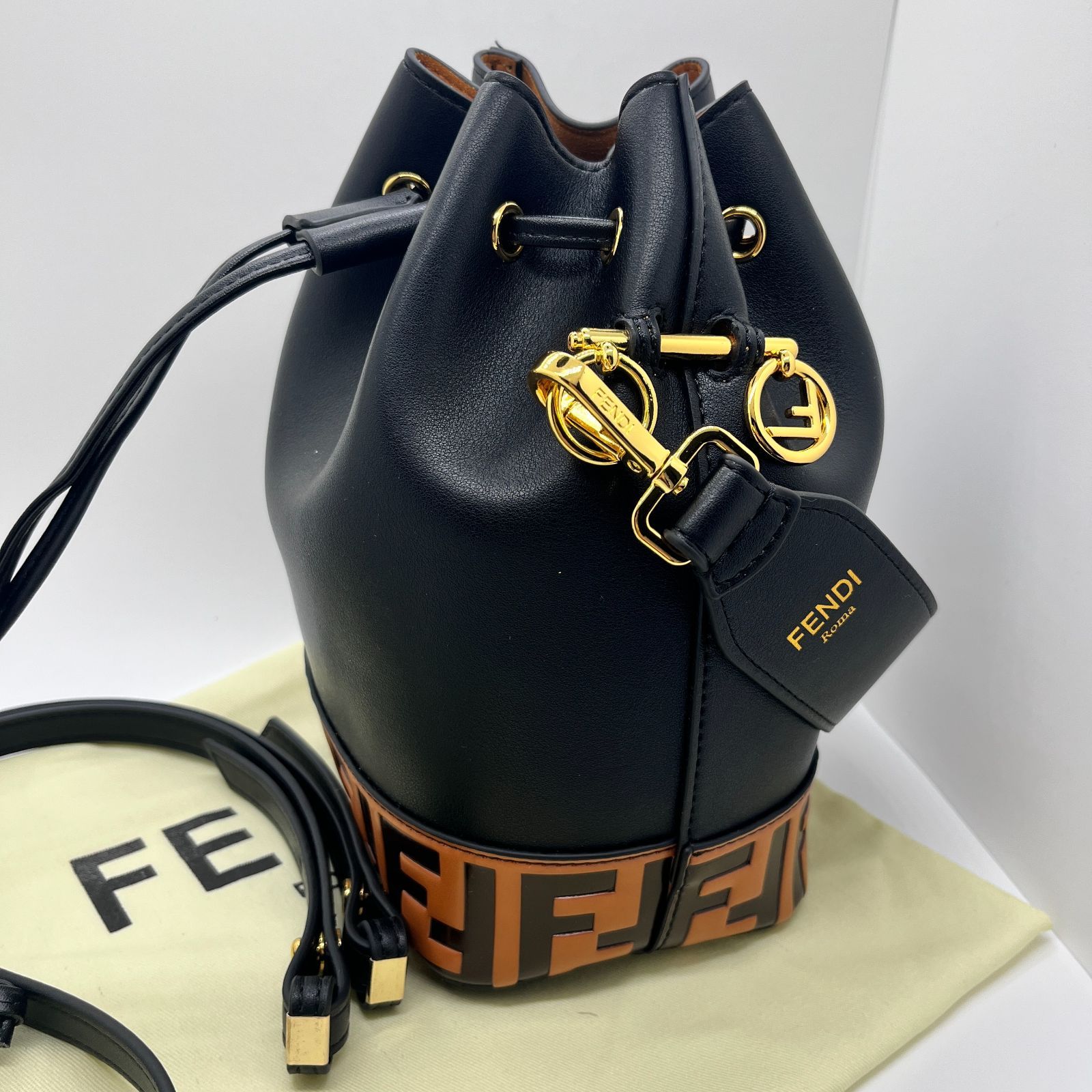 FENDI モン トレゾール ブラウンレザー ミニバッグ - メルカリ