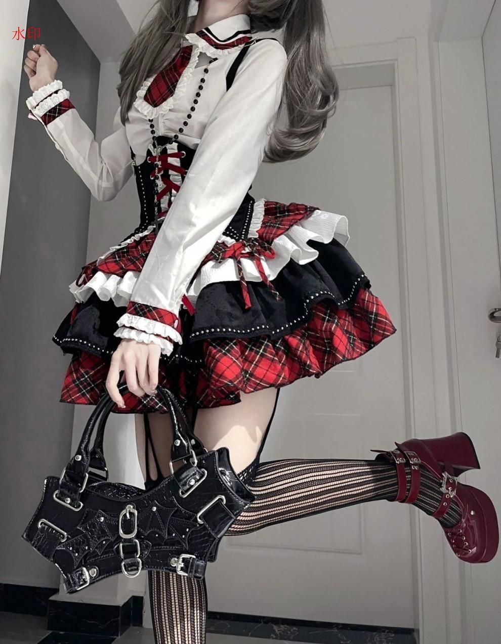 Lolita ゴシック 量産型 地雷系 コスプレ ゴスロリ ロリータ ハロウィン コスプレ衣装 日常着 コスチューム パーティ ゴスロリ ドレス ワンピース 仮装 レディース イベント 撮影用 メイド喫茶 メイドカフェ 文化祭 日常 ファッション プレゼント