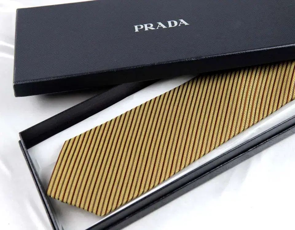 ◇レア美品◇フェンディ　ズッカ柄オーガナイザー　ブラック　PVC 長財布 フェンディ ズッカ柄オーガナイザー ブラック PVC 長財布 WWW_SSLDF_COM