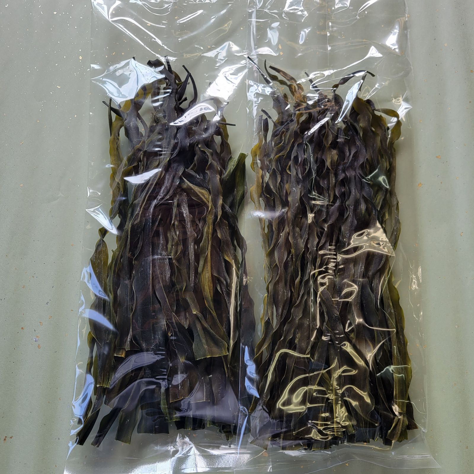 海外 北海道産 天然 さおまえ昆布 天日干し１００g