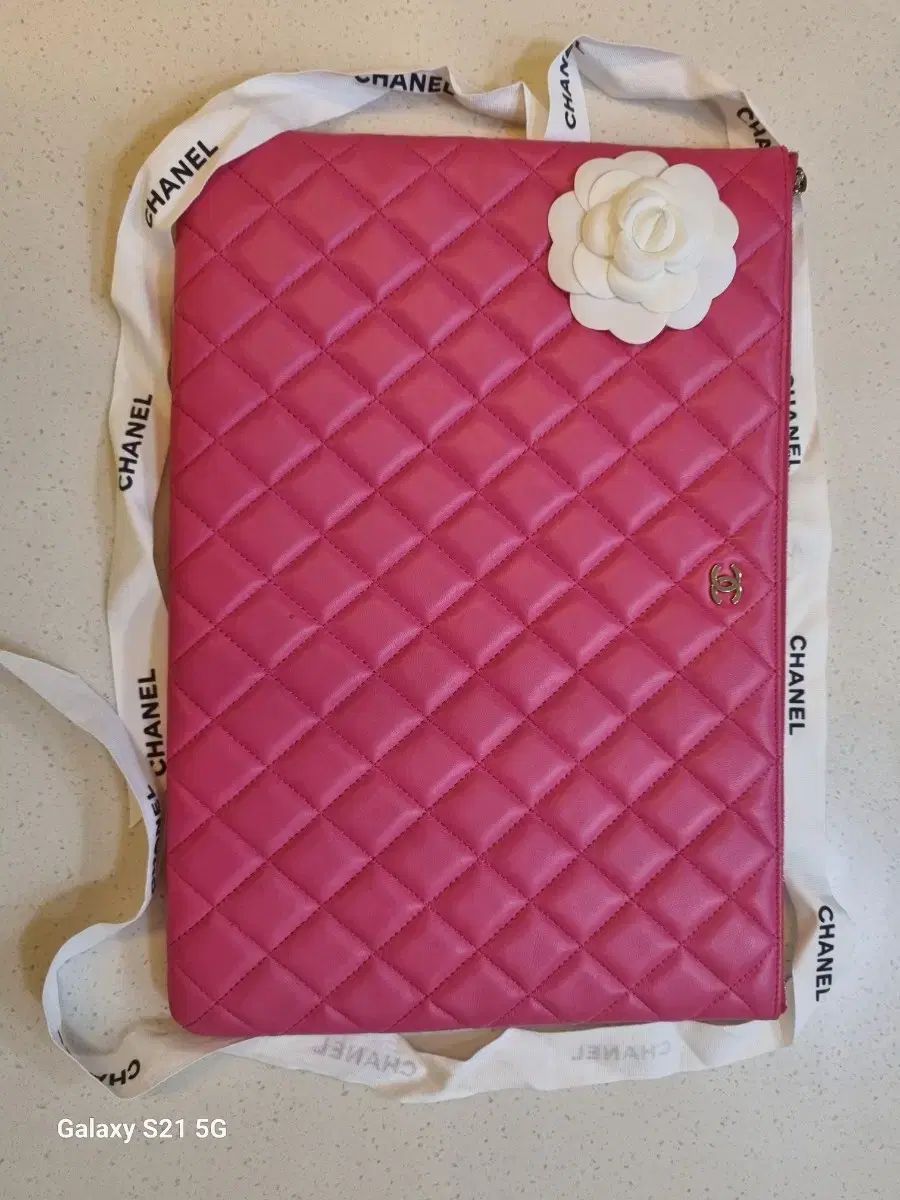 Chanel シャネル ピンク クラッチバッグ