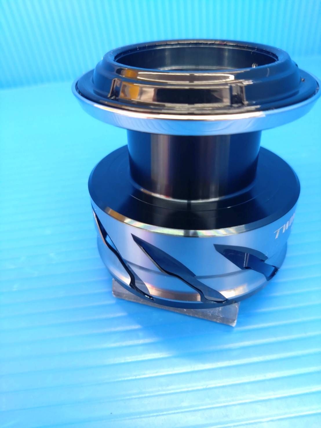 ツインパワー SW4000XG(替えスプール2個付き) ツインパワー SW4000XG