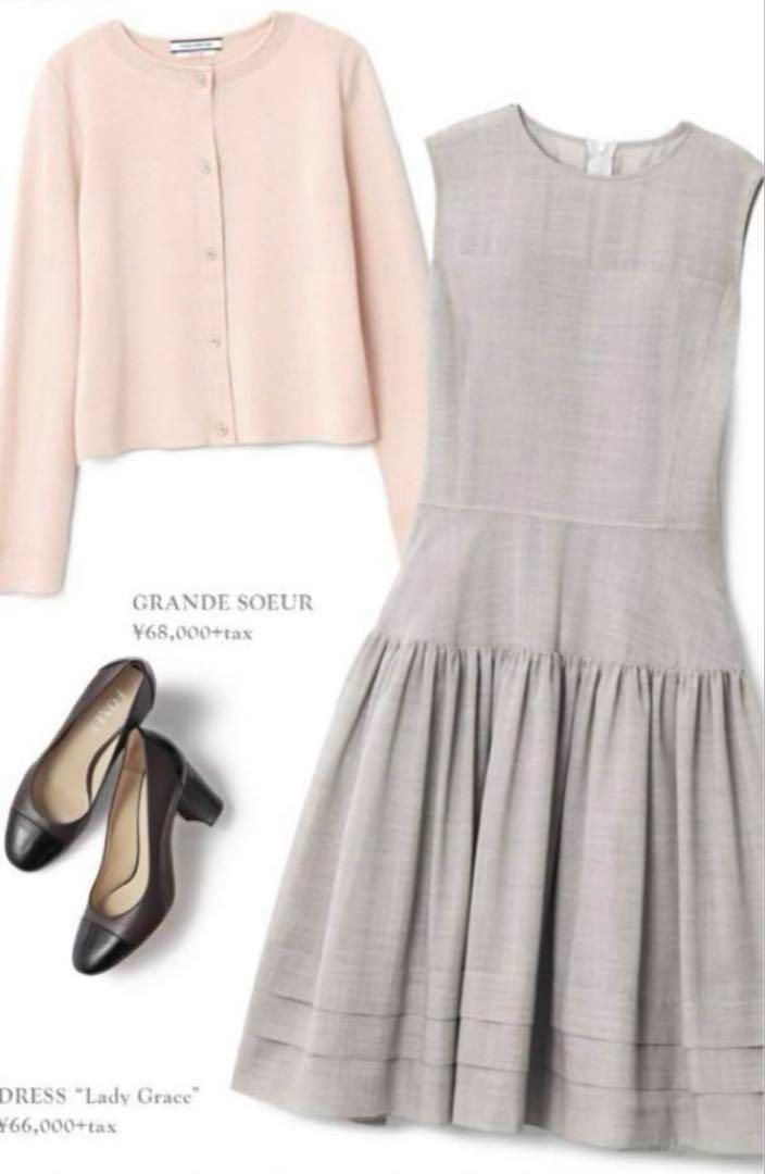 極美品　フォクシー　ノースリーブ　裾レース　ウールワンピース　38 グレー 極美品 フォクシー ノースリーブ 裾レース ウールワンピース 38 グレー