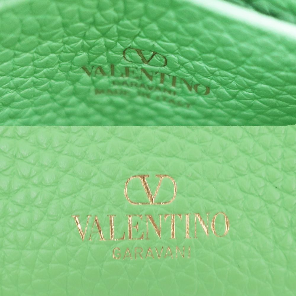 【VALENTINO】ショルダーストラップロックスタッド付きポーチ 名東】【VALENTINO】ヴァレンティノ ロックスタッズ チェーン