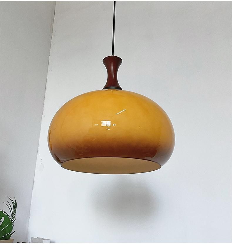 黄色のシャンデリア 灯器具和風シンプルなガラスランプシェードハンギングランプアメリカンレトロウォールナット装飾ペンダント照明器具クリスマス装飾ランプYEDA3328
