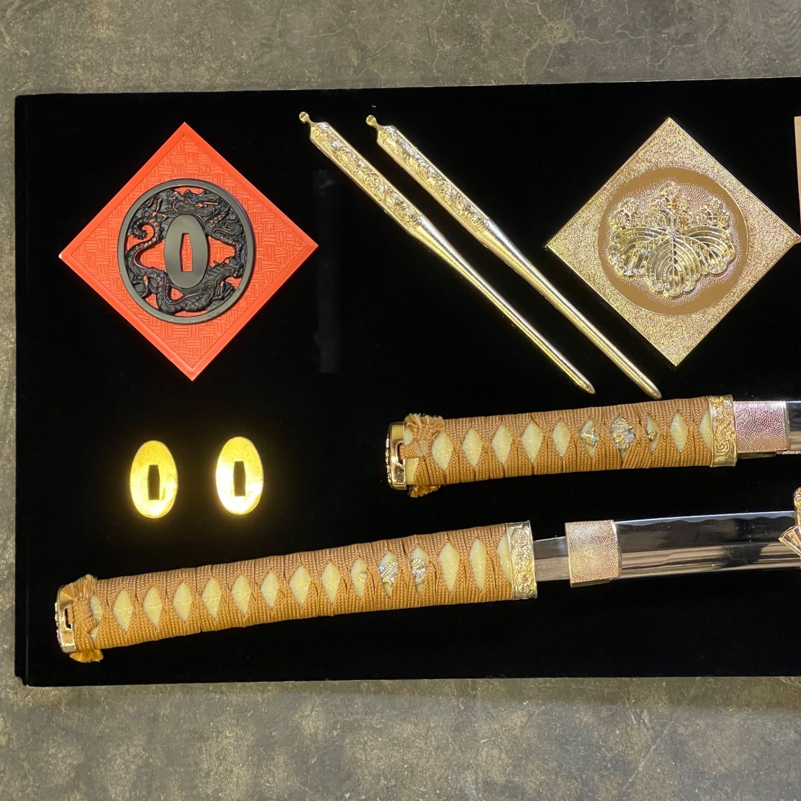 NPA】額縁無し 武家三大家紋 織田 徳川 豊富 日本刀 鍔 レプリカ