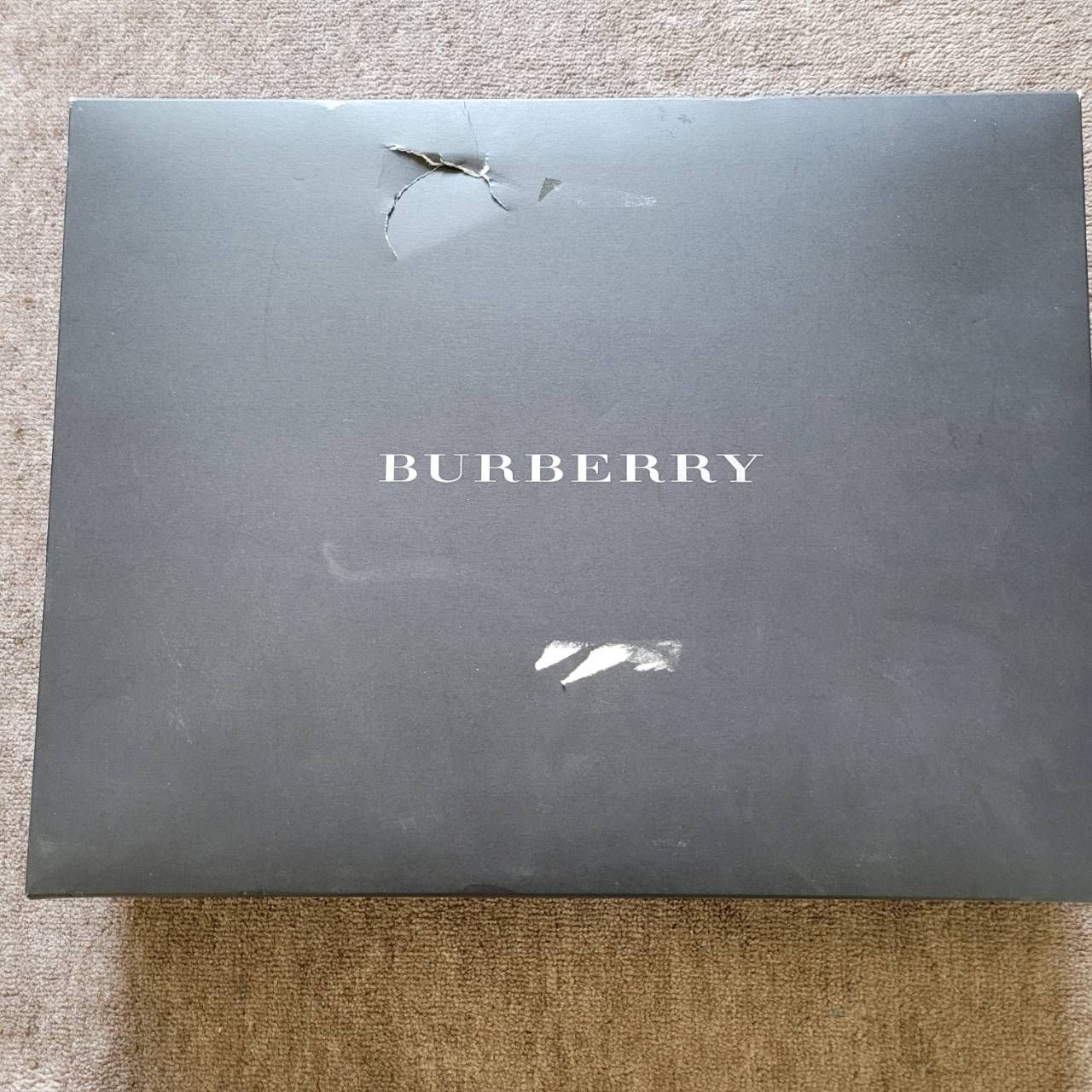 BURBERRY バーバリー 羽毛ひざ掛け 2枚セット BURBERRY バーバリー 羽毛ひざ掛け 2枚セット
