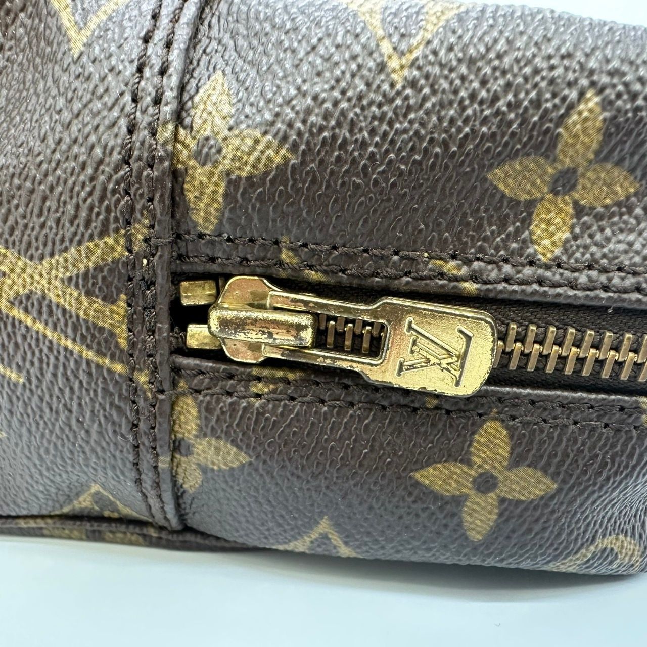 Louis Vuitton トゥルース トワレット 28 バッグ　M47522 LOUIS VUITTON ルイヴィトン トゥルース・トワレット28 化粧