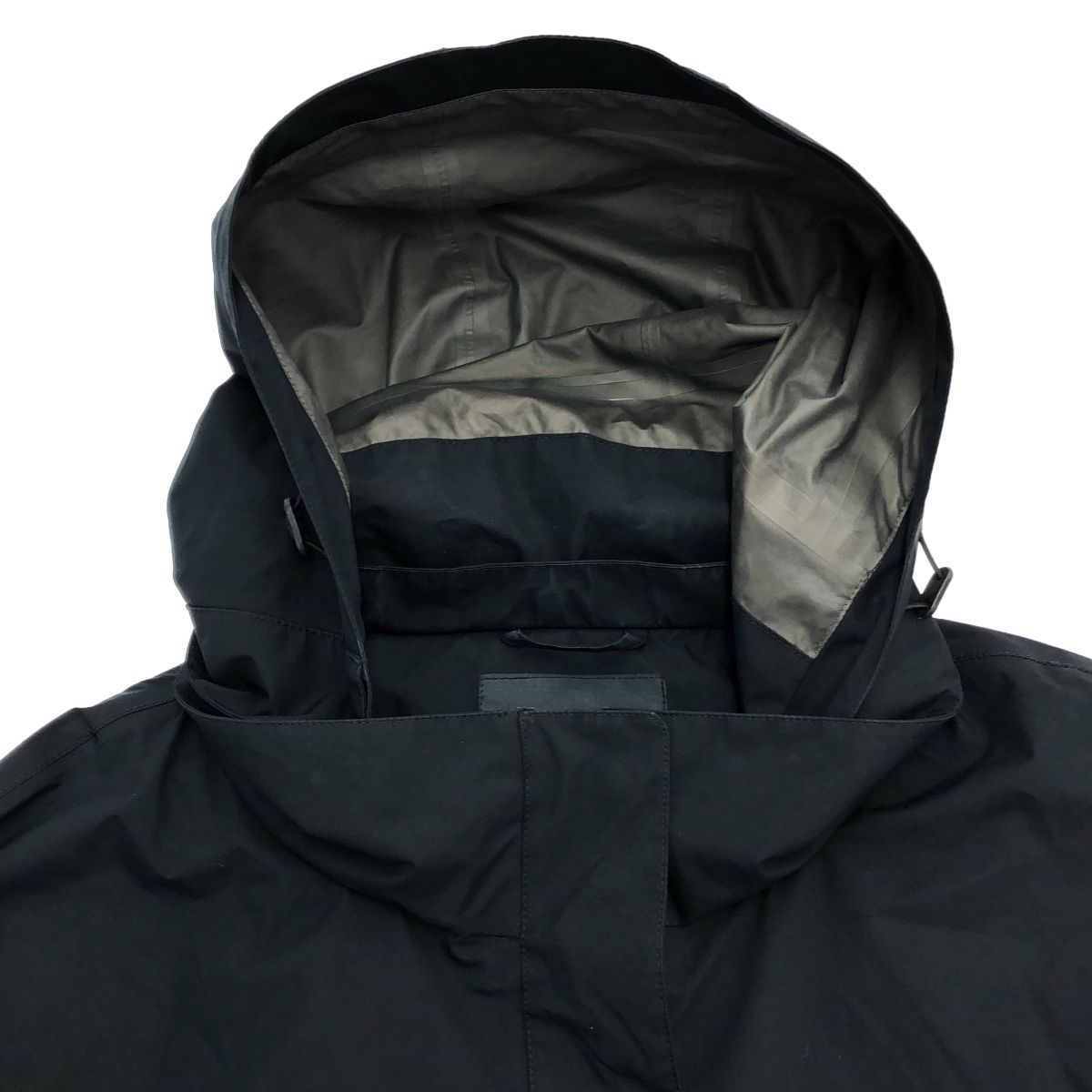 HERNO ヘルノ　ラミナー　ゴアテックス　フードコート　44 ブラック　黒 HERNO ヘルノ Laminar GORE-TEX ラミナー ゴアテックス ナイロン