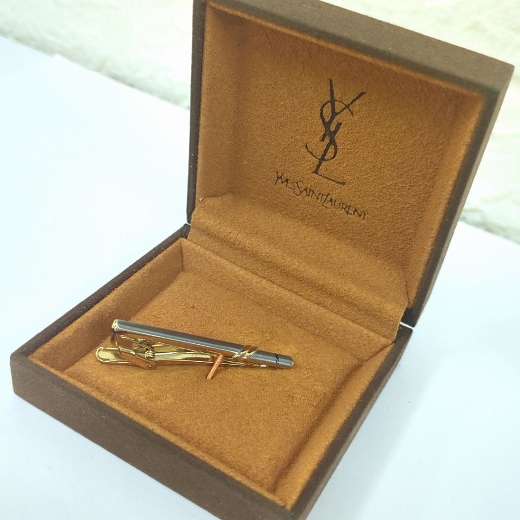 Yves Saint Laurent ネクタイピン ゴールド　ブラック Yves Saint Laurent ネクタイピン ゴールド ブラック - メルカリ