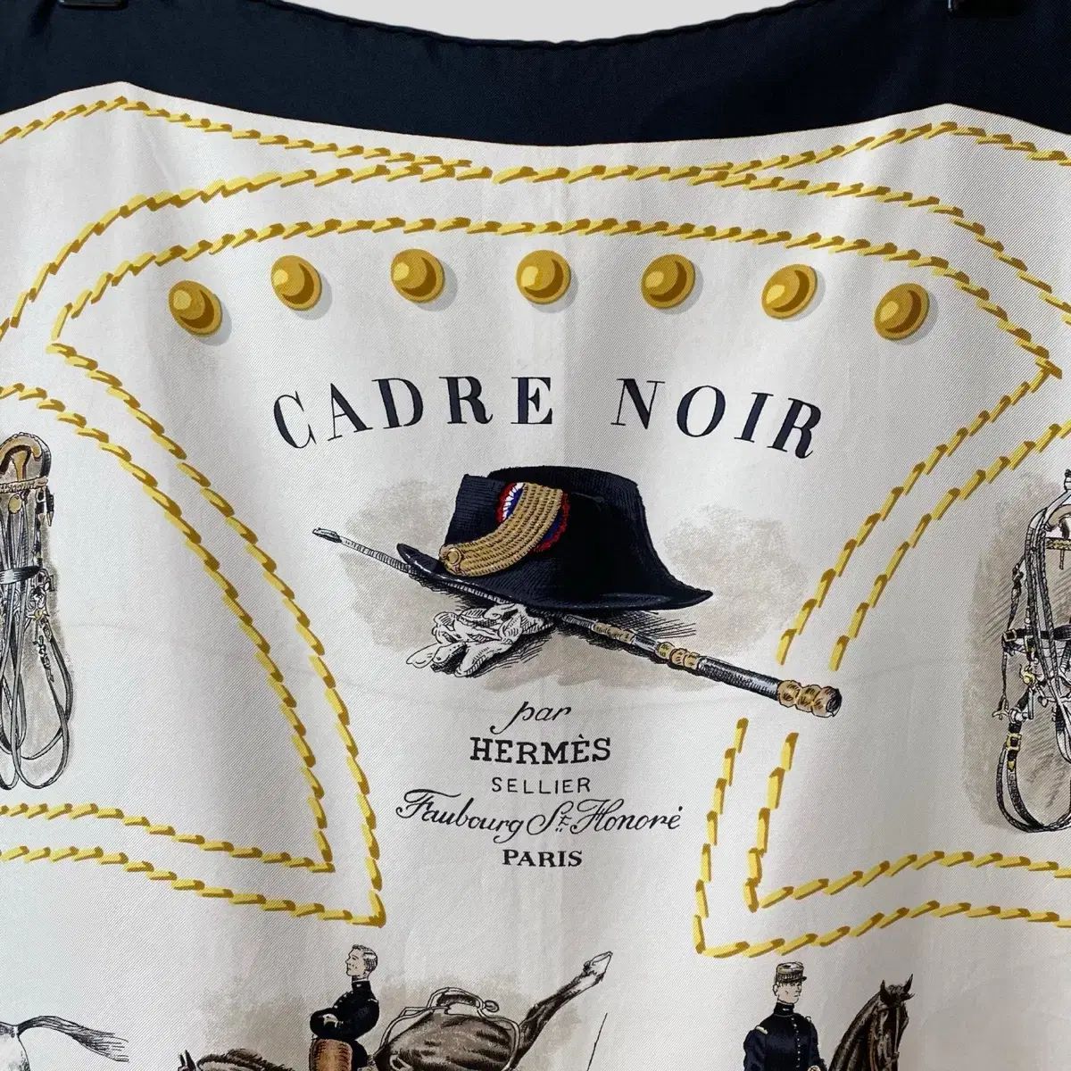 美品✨HERMÈS CADRE NOIR シルクスカーフ 90s HERMES（エルメス) Cadre Noir シルク スカーフ - メルカリ
