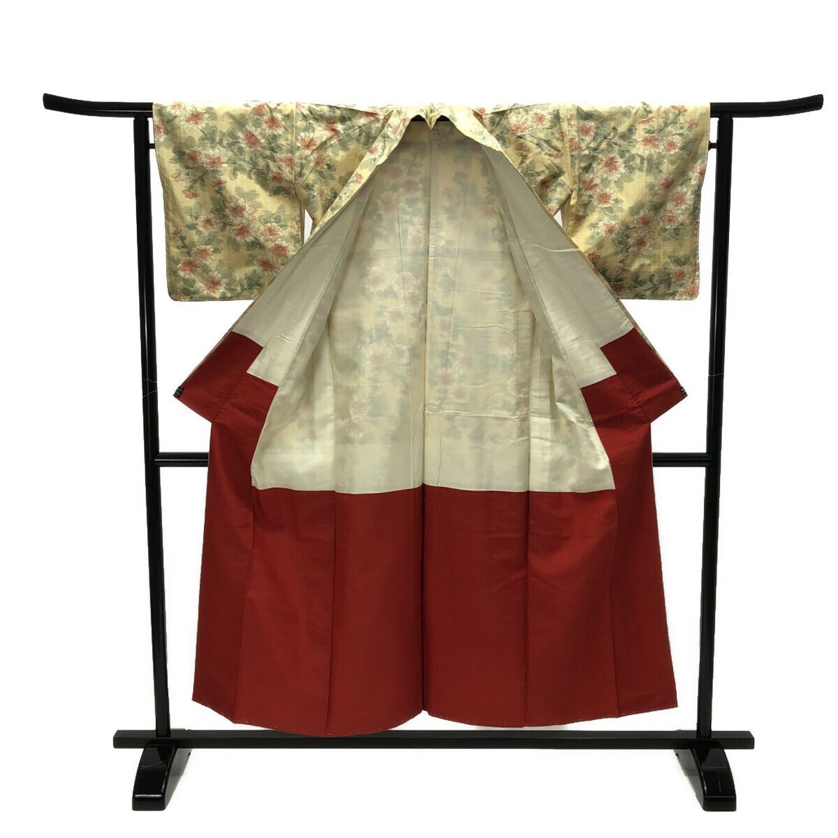 紬/美品/クリーム色仕立上がり/適応身長143～151㎝/8441 紬/美品/クリーム色仕立上がり/適応身長143～151㎝/8441 - メルカリ