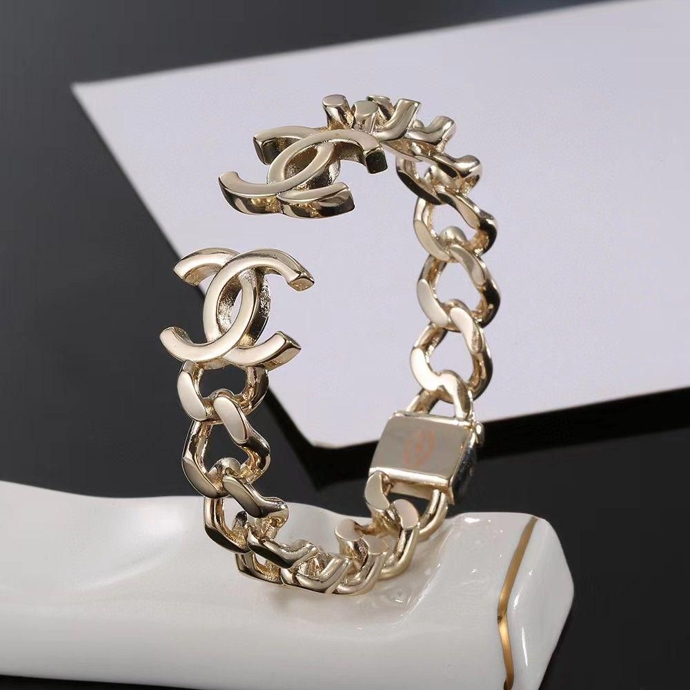 ✨新品✨CHANEL CCモチーフ ブレスレットこういうのが欲しかった@July jewelry