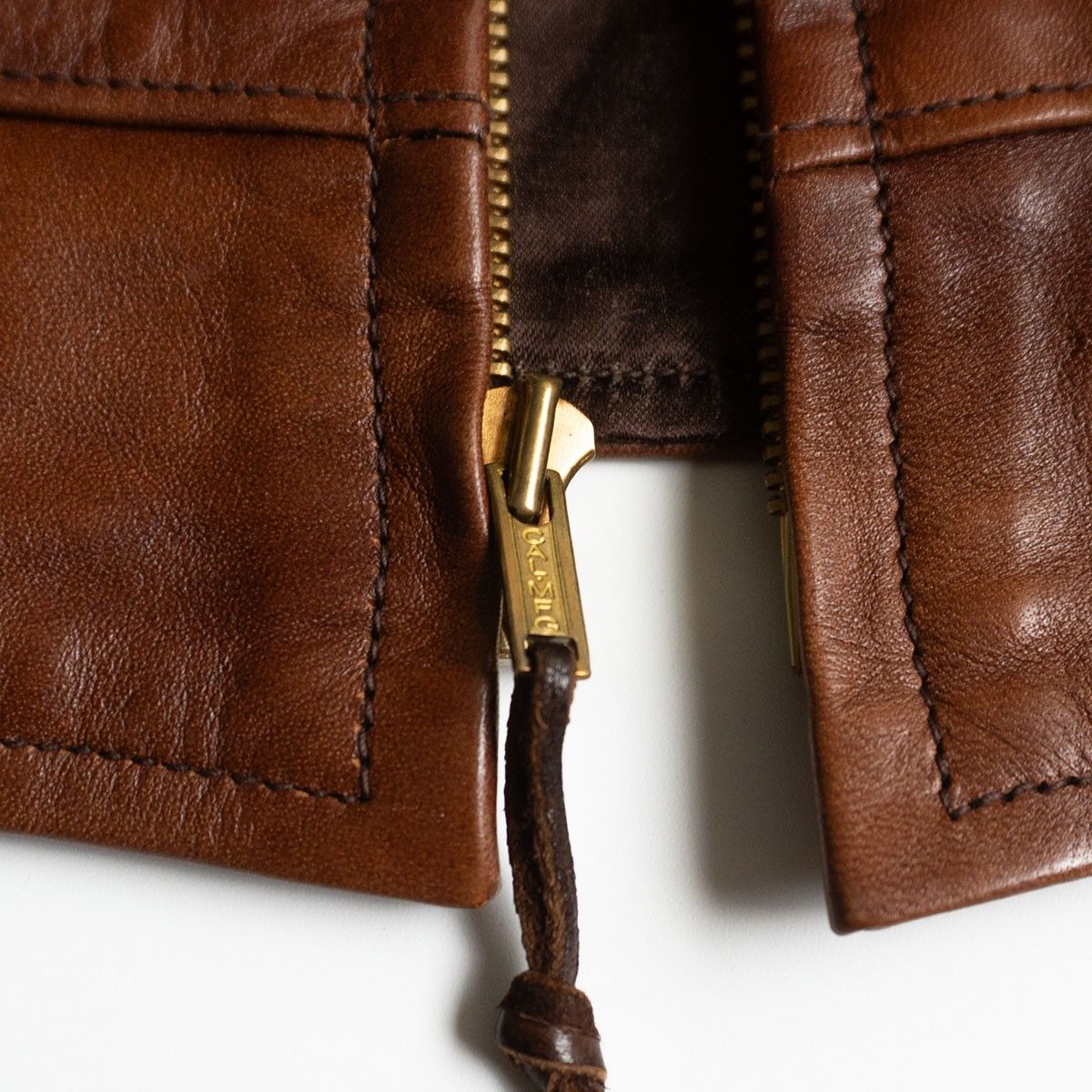 美品】 VANSON 【パンチング シングルライダースジャケット】L レザー  