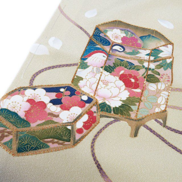訪問着 着物 未使用 正絹 袷 フォーマル 金駒刺繍 花の図 桜 貝