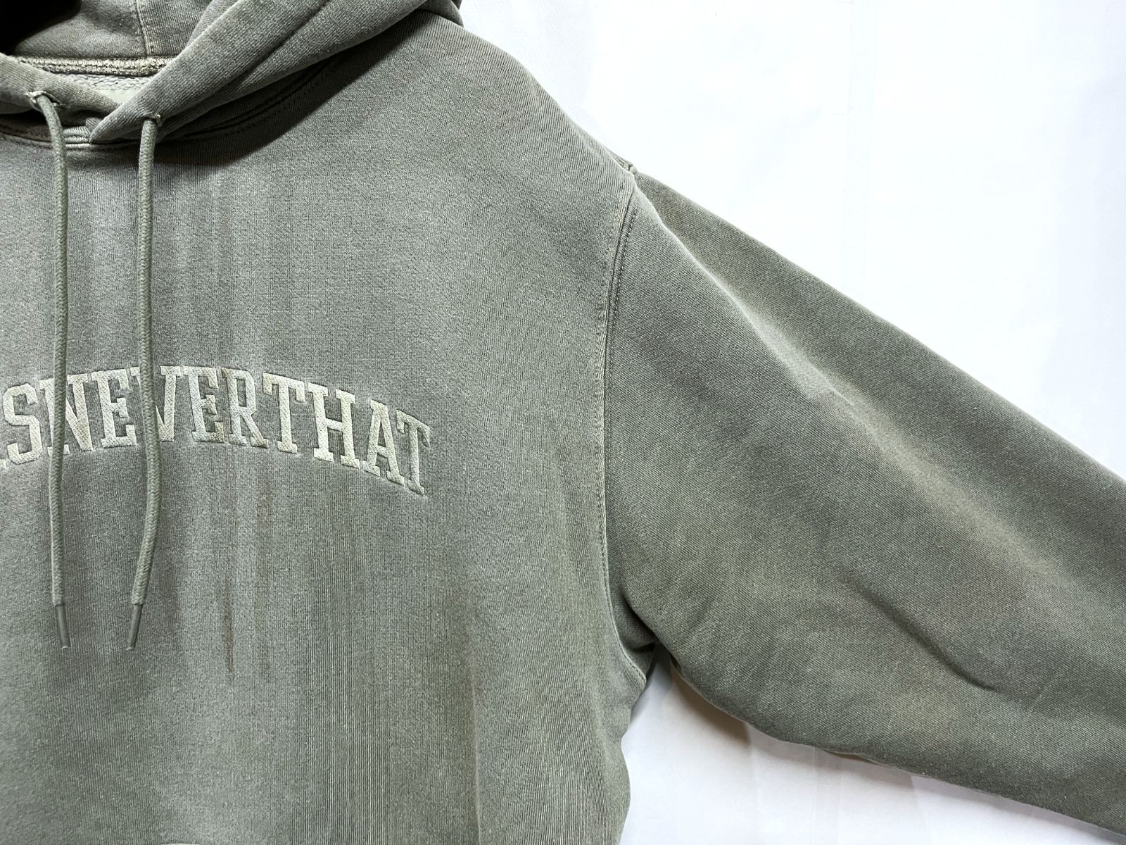 thisisneverthat｜ディスイズネバーザット Arch-Logo Hoodie
