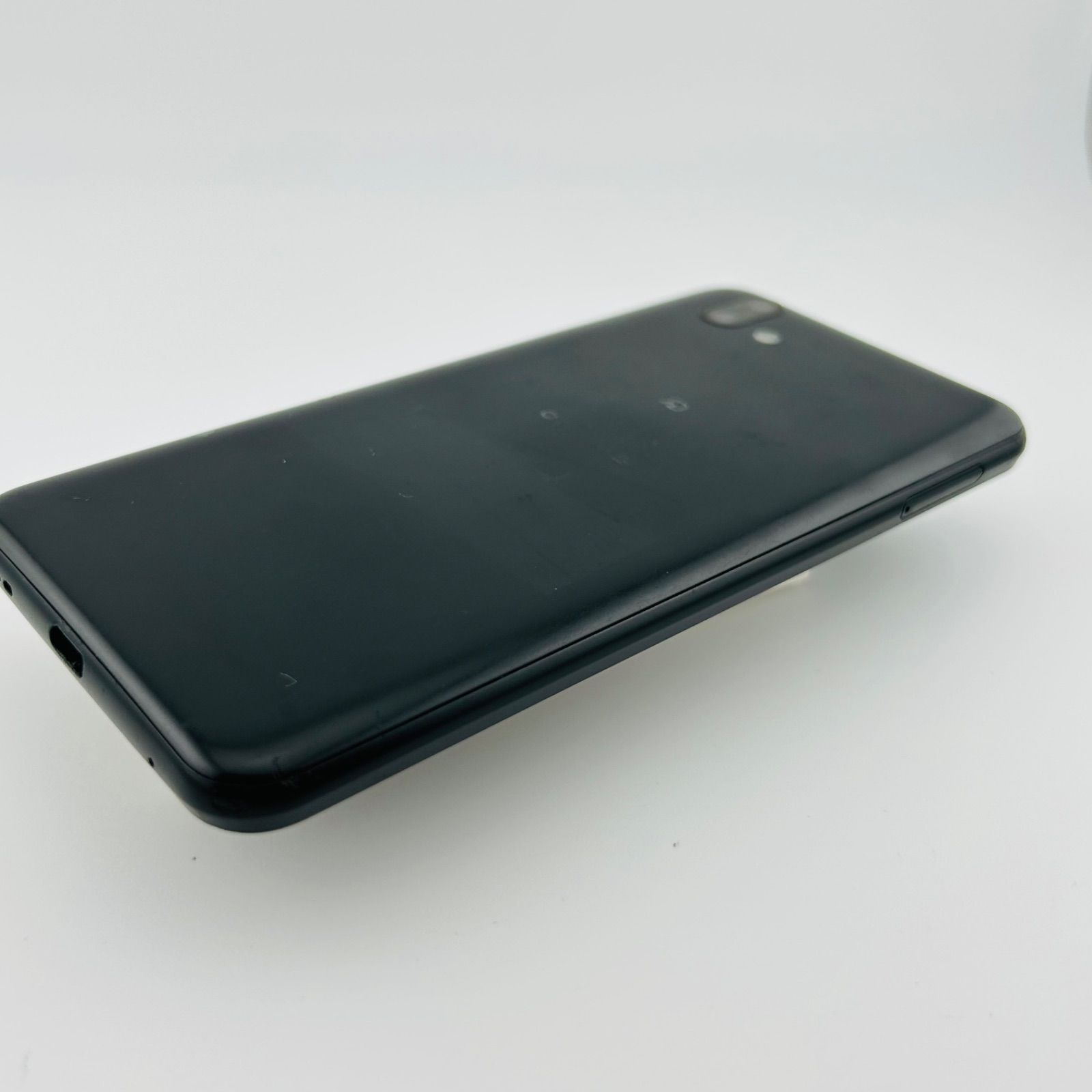 良好なバッテリーのスマートフォン本体 バッテリー良好 arrows U 32 GB ブラック SIMフリー(simロック