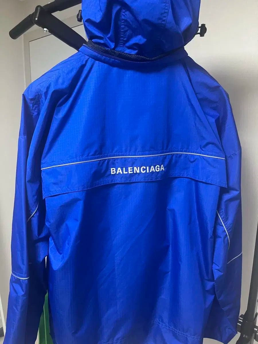 BALENCIAGA アノラックパーカー ウインドブレーカー BALENCIAGA(バレンシアガ) アノラック ウィンドブレーカー