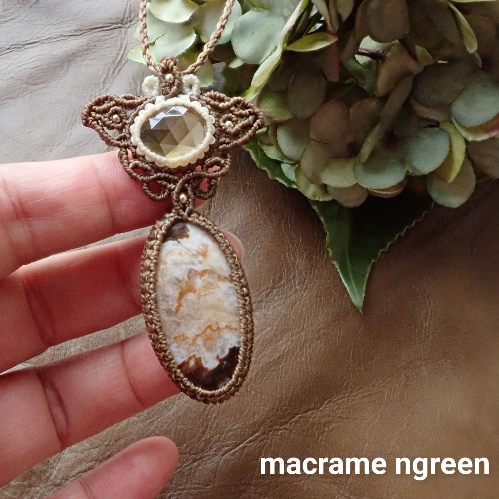 水精』ラブラドライトとカイヤナイトシリカのマクラメペンダント